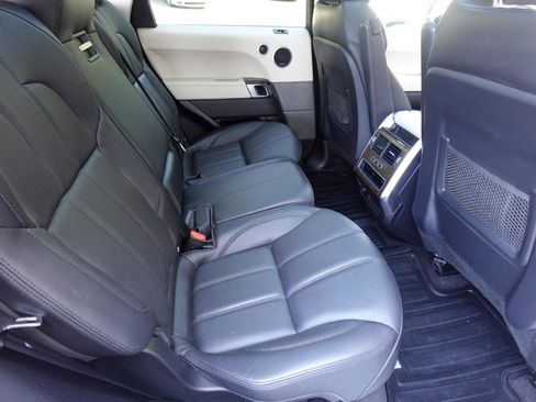 Used 2017 Land Rover Range Rover Sport HSE AWD/4WD image 12