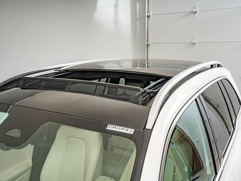 Certified 2026 Mercedes-Benz GLB 250 4MATIC image 17