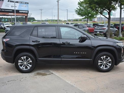 New 2026 Chevrolet Equinox LT w/ Safety and Technology Package FWD image 4