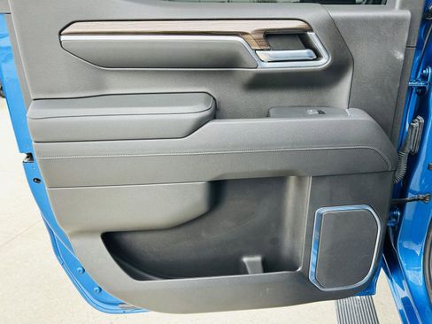 Used 2022 Chevrolet Silverado 1500 LT Trail Boss w/ LT Trail Boss Premium Package image 30