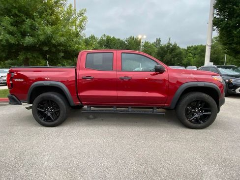 Used 2024 Chevrolet Colorado Trail Boss w/ Advanced Trailering Package AWD/4WD image 9