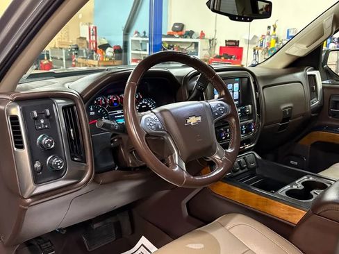 Used 2017 Chevrolet Silverado 1500 LTZ w/ Texas Edition AWD/4WD image 17