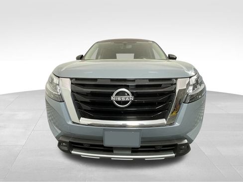 New 2025 Nissan Pathfinder Platinum w/ Cargo Package image 9