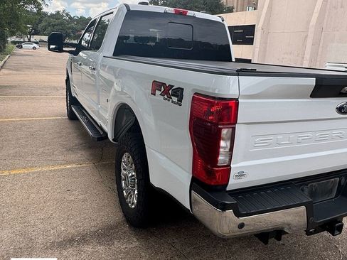 Used 2021 Ford F250 XLT w/ XLT Premium Package AWD/4WD image 4