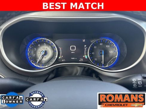 Used 2024 Chrysler Pacifica Touring-L image 15