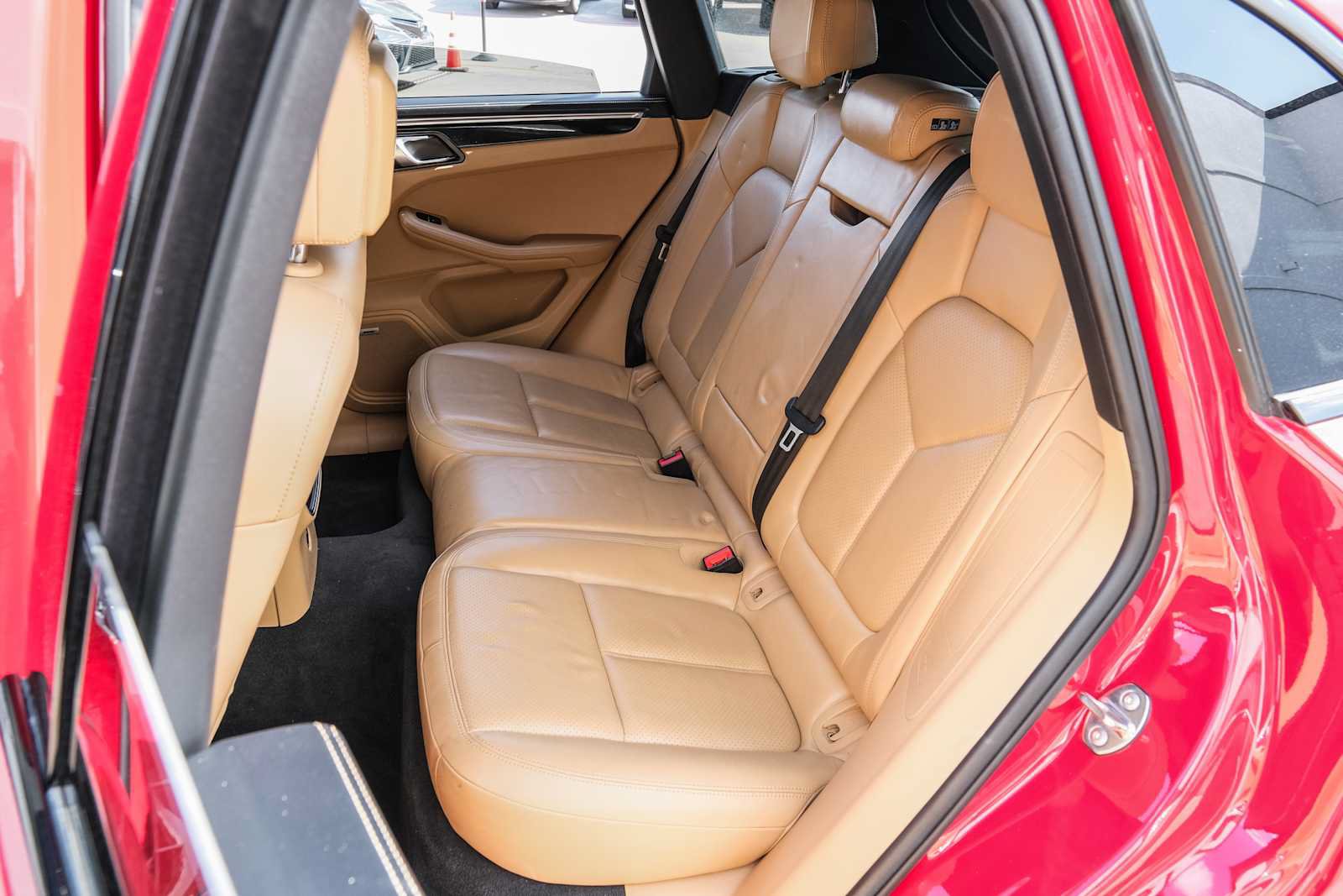 Used 2018 Porsche Macan S AWD/4WD image 30