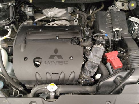 Used 2025 Mitsubishi Outlander Sport AWD image 30