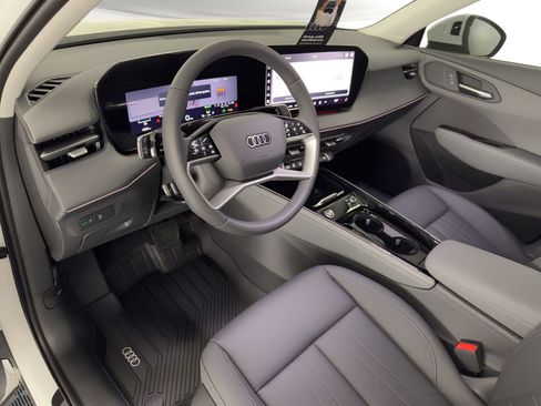 New 2026 Audi Q3 quattro 2.0T image 4