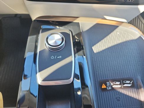 Certified 2026 Buick Enclave Avenir w/ Super Cruise Package image 19