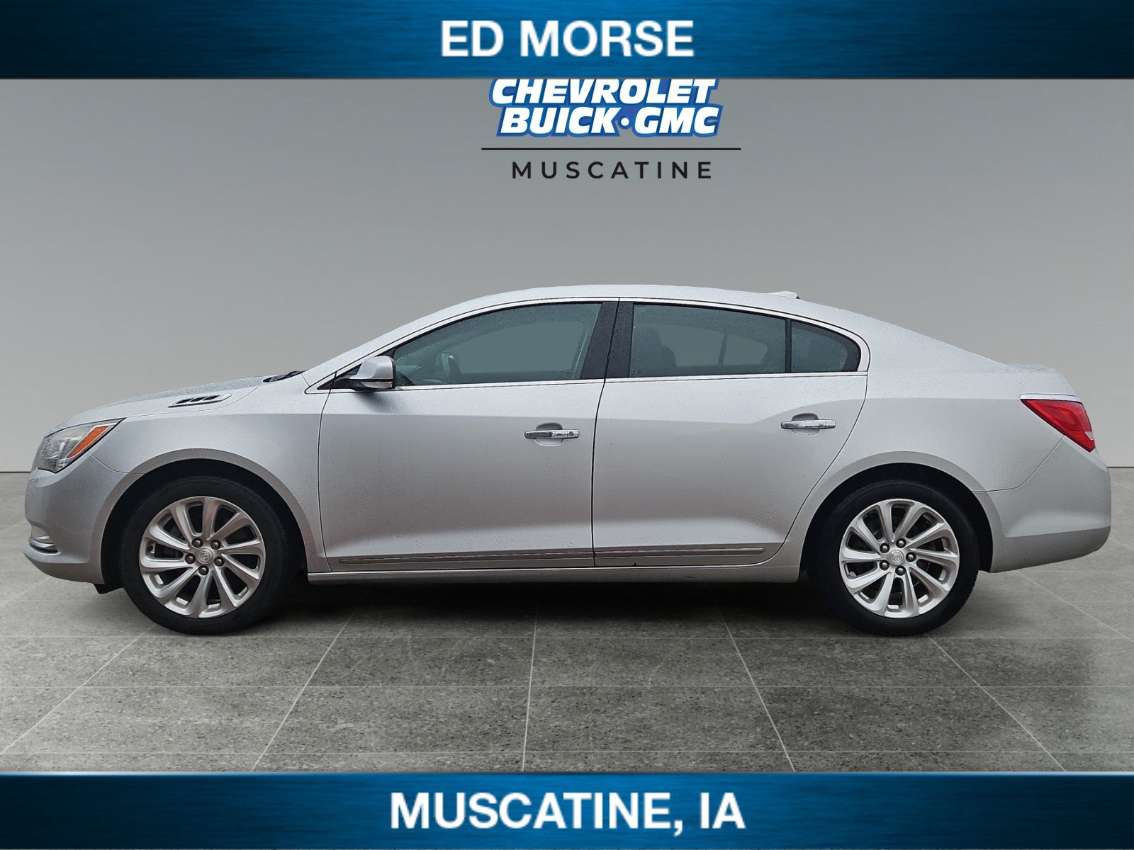 Used 2015 Buick LaCrosse Leather FWD image 2