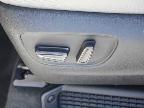 New 2026 Toyota Sienna LE image 22