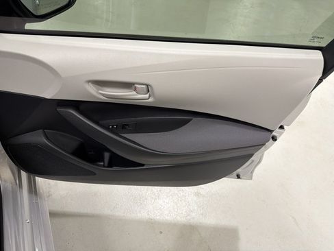 Used 2026 Toyota Corolla LE FWD image 38
