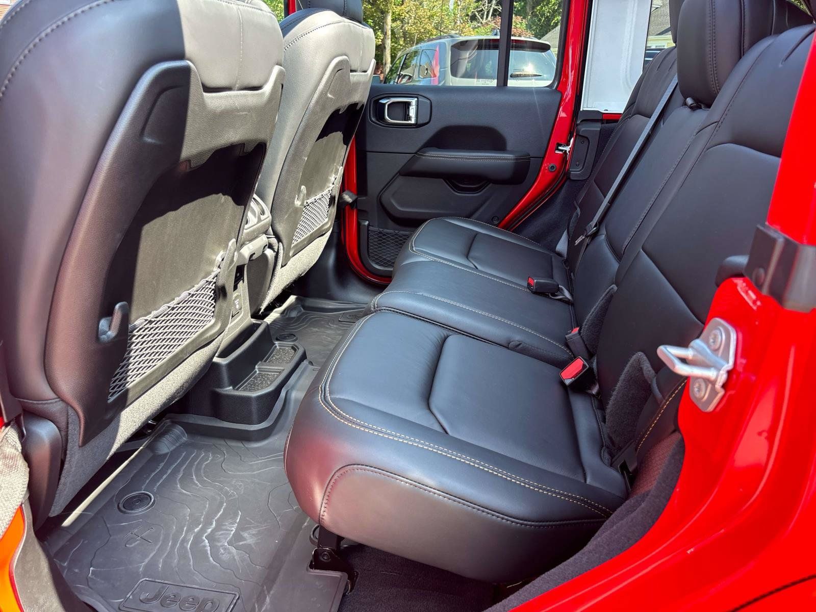 Certified 2025 Jeep Wrangler 4WD Unlimited Rubicon 392 image 11
