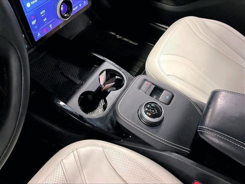 Used 2023 Ford Mustang Mach-E Premium image 16