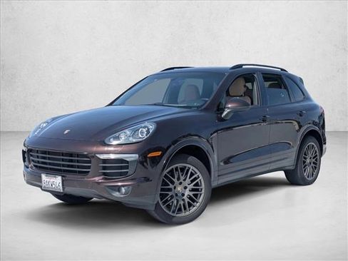 Used 2017 Porsche Cayenne Platinum Edition image 1