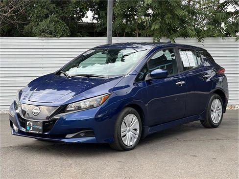 Used 2025 Nissan Leaf S FWD image 6