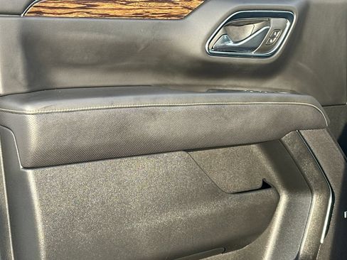 Used 2024 Chevrolet Tahoe Premier w/ Premium Package RWD image 11