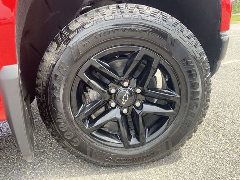 Used 2021 Chevrolet Silverado 1500 LT Trail Boss w/ Convenience Package II AWD/4WD image 34