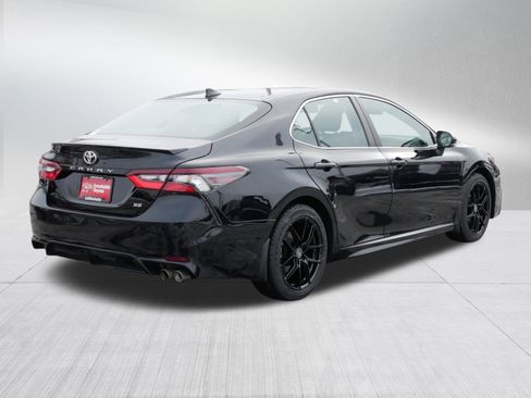 Used 2023 Toyota Camry SE w/ Cold Weather Package image 7
