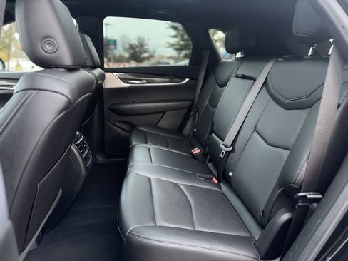 Used 2022 Cadillac XT5 Sportv w/ LPO, ONYX Package image 26