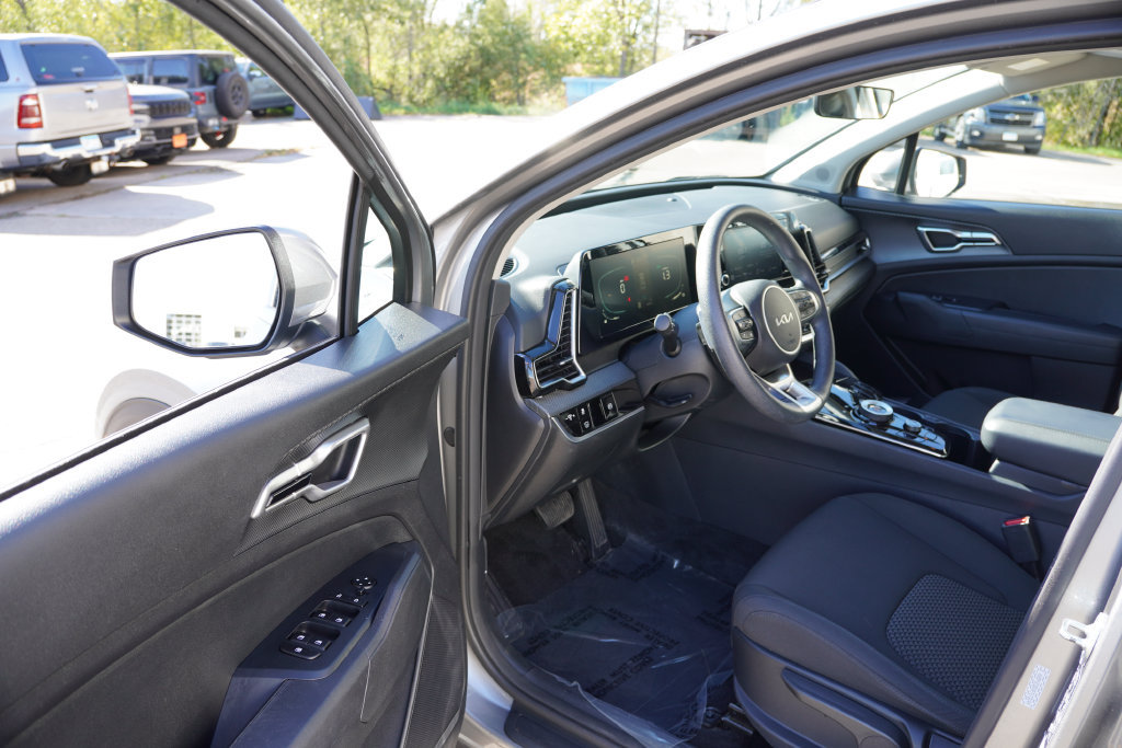Certified 2024 Kia Sportage LX AWD/4WD image 14