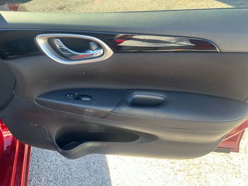 Used 2018 Nissan Sentra SV image 25