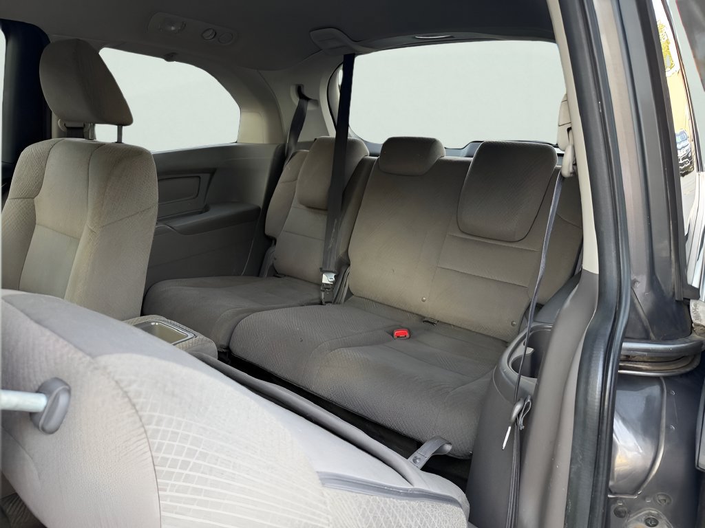 Used 2016 Honda Odyssey SE image 30