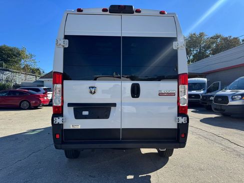 Used 2022 RAM ProMaster 2500 w/ Driver Convenience Group image 5