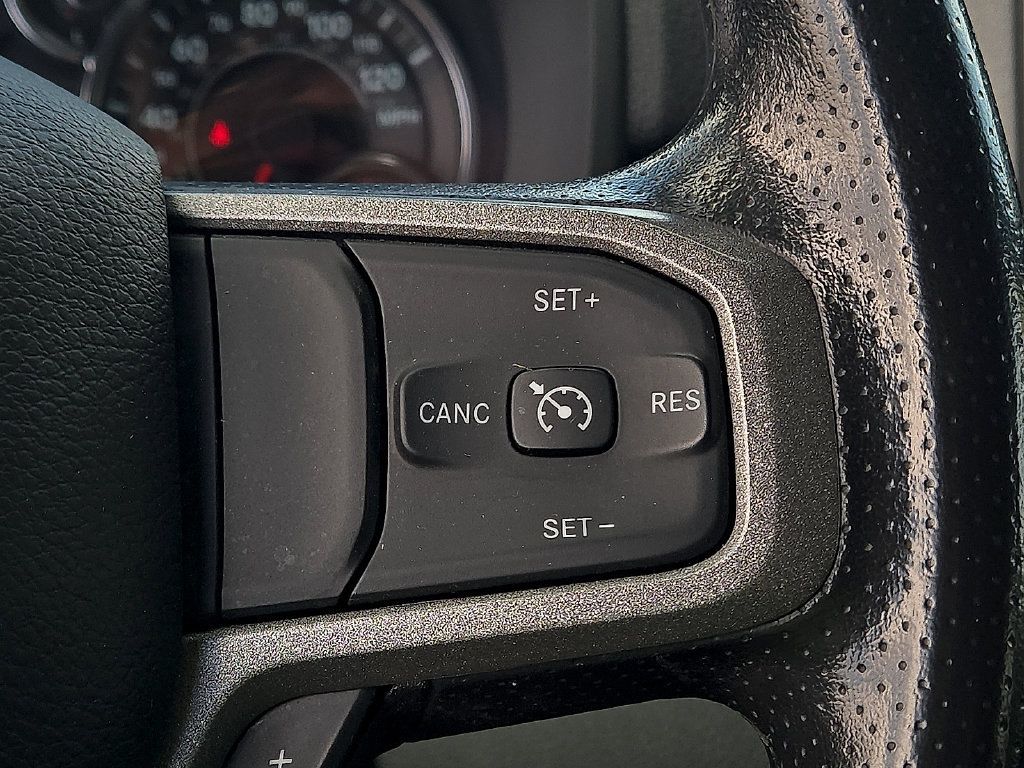 Used 2024 RAM 2500 Tradesman w/ Chrome Appearance Group AWD/4WD image 17