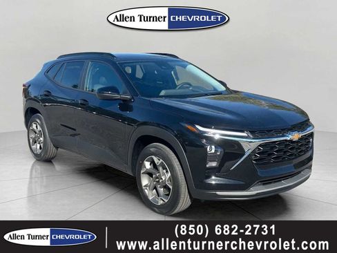 New 2026 Chevrolet Trax LT w/ Driver Confidence Package image 1