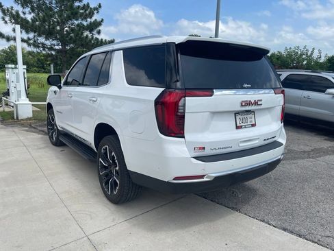 Used 2025 GMC Yukon Elevation AWD/4WD image 4
