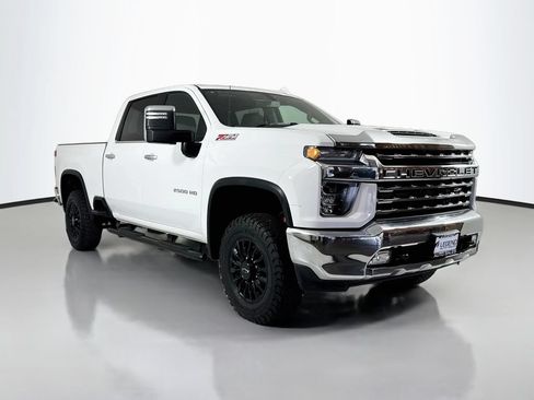 Used 2021 Chevrolet Silverado 2500 LTZ w/ Z71 Off-Road Package AWD/4WD image 5