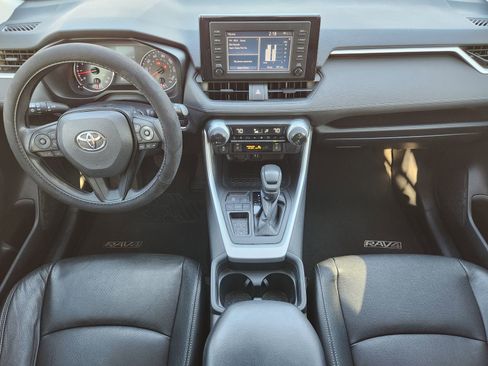 Used 2019 Toyota RAV4 XLE image 31