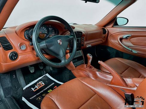 Used 2003 Porsche 911 Carrera 4 AWD/4WD image 10