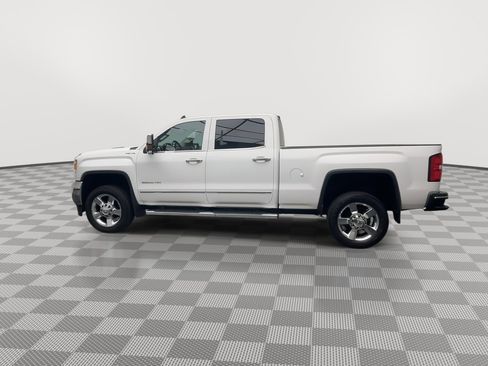 Used 2015 GMC Sierra 2500 SLT w/ Duramax Plus Package image 37