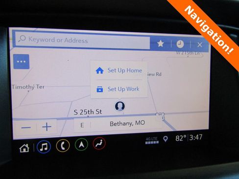 Used 2021 Chevrolet Colorado Z71 w/ Safety Package AWD/4WD image 16