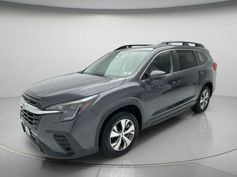 Used 2023 Subaru Ascent Premium w/ Convenience Package AWD/4WD image 7