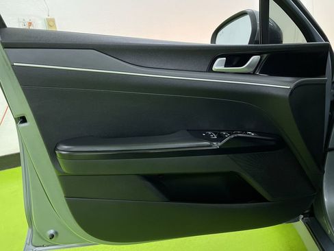 Used 2022 Kia K5 LXS image 16