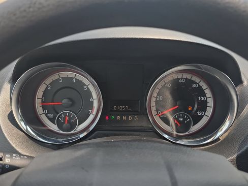 Used 2017 Dodge Grand Caravan SE w/ Power Window Group FWD image 10