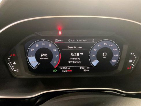 Certified 2023 Audi Q3 2.0T Premium w/ Black Optic Sport Package image 22