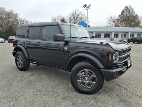 Used 2025 Ford Bronco Big Bend image 2