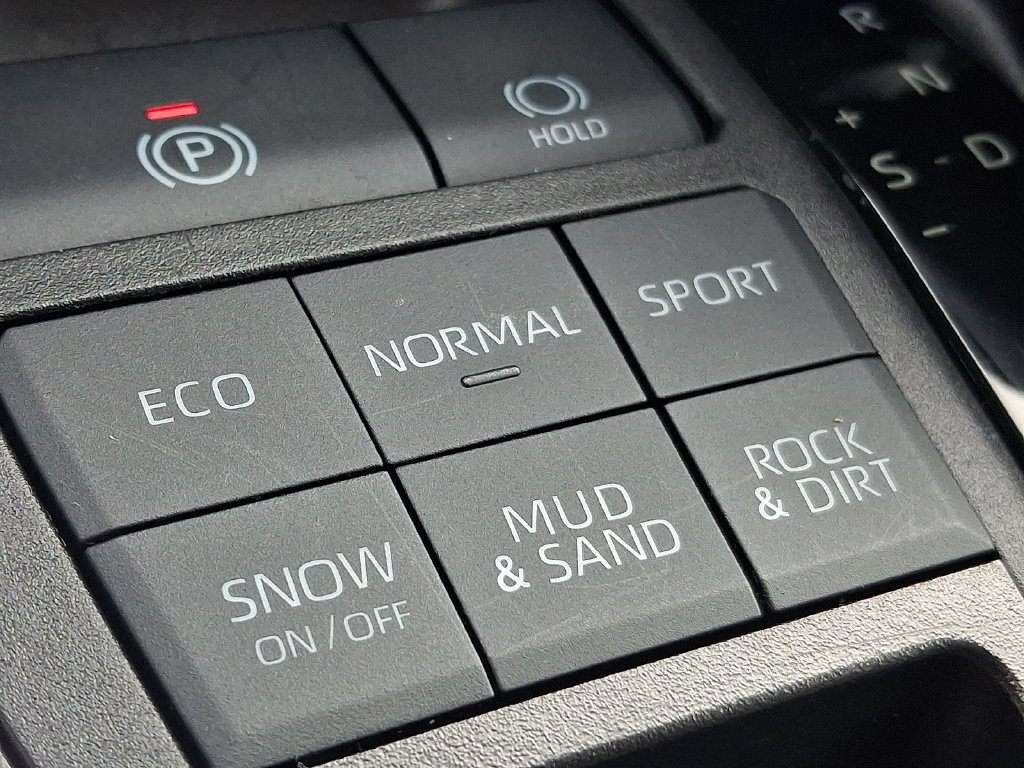 Certified 2025 Toyota RAV4 XLE AWD/4WD image 23