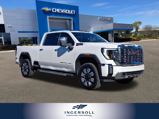 Used 2025 GMC Sierra 2500 Denali w/ Max Trailering Package AWD/4WD image 1