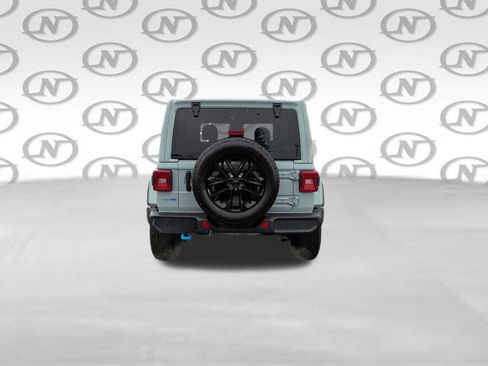 Used 2024 Jeep Wrangler Unlimited Sahara AWD/4WD image 6