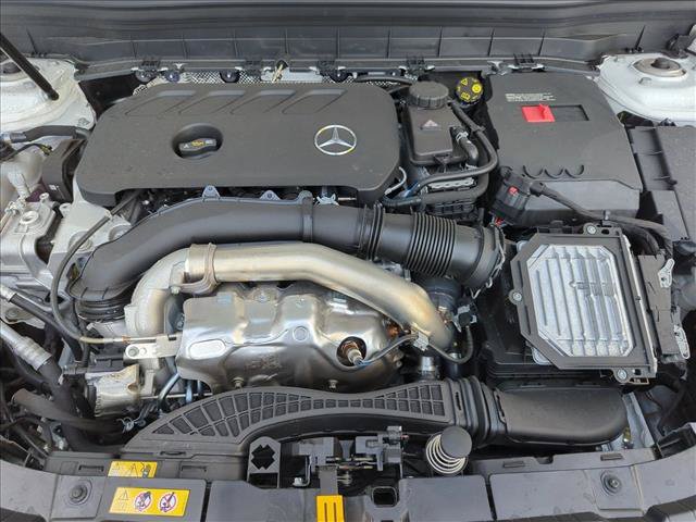 Used 2026 Mercedes-Benz GLB 250 image 16