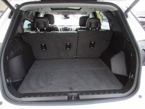 Used 2019 Chevrolet Equinox Premier image 14