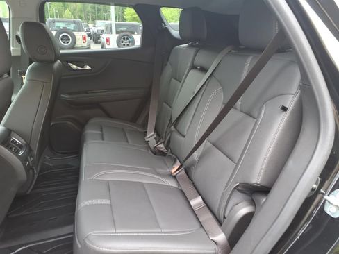 Used 2024 Chevrolet Blazer LT w/ Sound & Technology Package AWD/4WD image 30