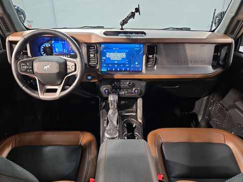 Used 2024 Ford Bronco Outer Banks AWD/4WD image 10