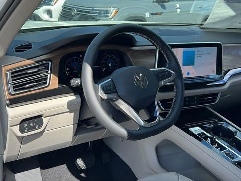 New 2026 Volkswagen Atlas SE image 19