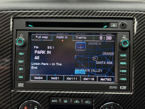 Used 2009 Chevrolet Avalanche LTZ AWD/4WD image 38
